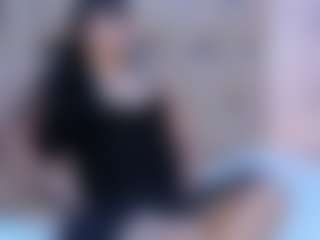 AnniaHart's Live Sex Cam Show