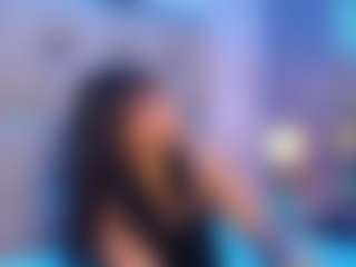 AnniaHart's Live Sex Cam Show
