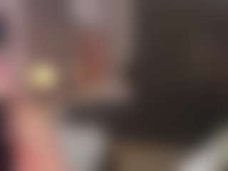 AnniaHart's Live Sex Cam Show