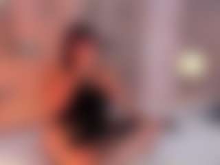 AnniaHart's Live Sex Cam Show