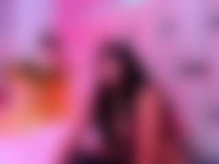 AnniaHart's Live Sex Cam Show