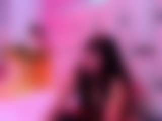 AnniaHart's Live Sex Cam Show