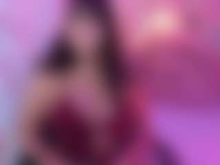 AnniaHart's Live Sex Cam Show