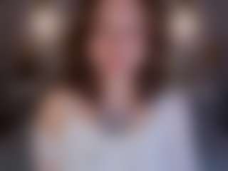 Live cam show with Delora-Romano1 - Ass Bouncing on AdultVida.com