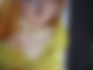 Live cam show with Stella - Cute on CamwithHer