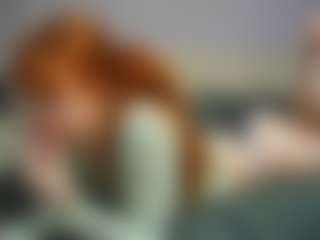 Live cam show with Stella - Tease Red Hair on Camiplay Live