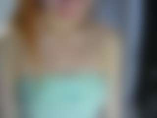 Live cam show with Stella - Bedroom Teen (18+) on Camsoda