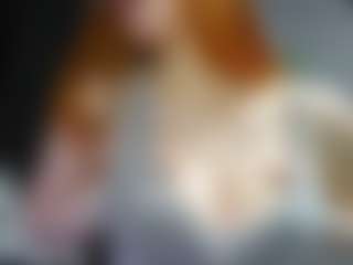 Live cam show with Stella - Ass Clapping on Dolls Live