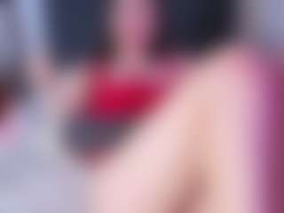 Live cam show with Elisabetta0o - Flashing on Dolls Live