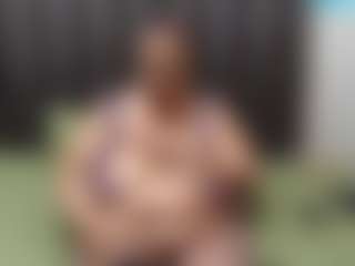 HotMature123 MILF webcam performer live streaming