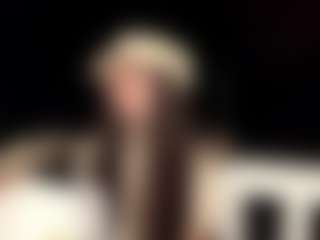 Lora's Live Sex Cam Show