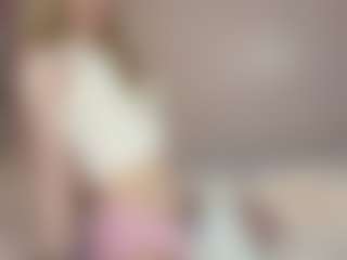 Live cam show with LedaFrugoli - Hush on Camsoda