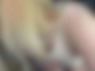 LedaFrugoli's Live Sex Cam Show
