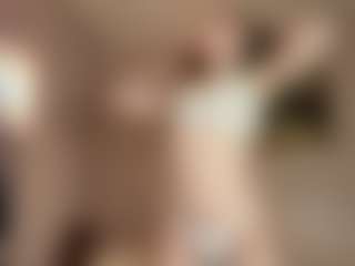LedaFrugoli's Live Sex Cam Show