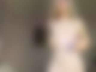 Live cam show with LedaFrugoli - Oil on Dolls Live