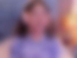 Live cam show with Daisy Flower - New Brown Eyes on CamwithHer