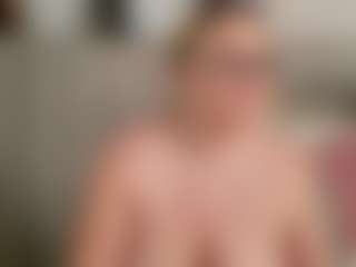 AmandaRise's Live Sex Cam Show