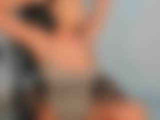 andreequeenn's Live Sex Cam Show