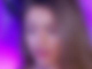 Live cam show with Aveenaquinn - Teen (18+) on Fling VIP Chat