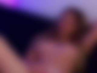 Live cam show with Aveenaquinn - New Young Adult on Streamer API