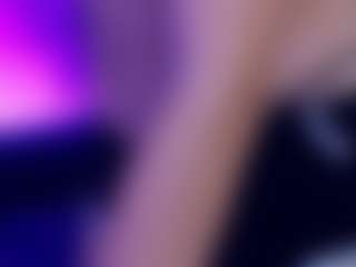 Live cam show with Aveenaquinn - Blowjob on madthumbs