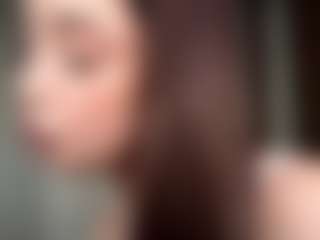Eva's Live Sex Cam Show