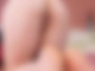 Live cam show with BunnyVicee - Average on livesuperchat.net