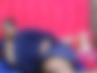 Curvyamara-250's Live Sex Cam Show