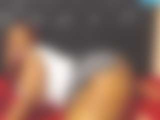 Curvyamara-250's Live Sex Cam Show