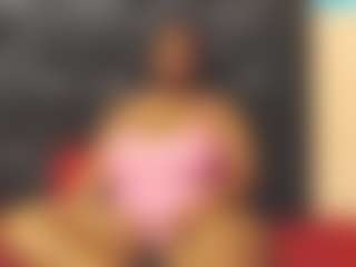 Curvyamara-250's Live Sex Cam Show