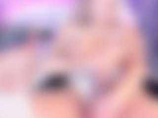Live cam show with ElaWindsor - Gape on Camsoda