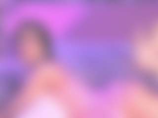 Live cam show with KeylaaDoll - Athletic on Milfs Live