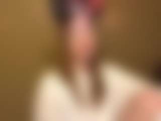 Live cam show with leileies - Brown Eyes Brown Hair on TeamSkeetLive