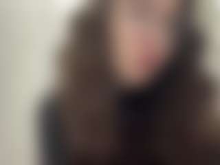 Live cam show with LeontinePedroso - Bedroom on xxxlivecams.org