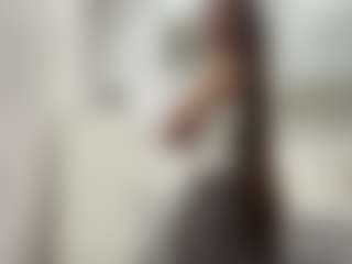 Live cam show with LeontinePedroso - Cute on sexylive.show