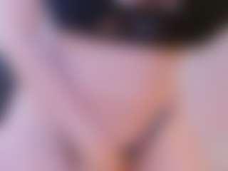 Liz-gelvis's Live Sex Cam Show