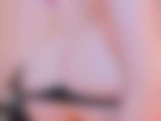 Live cam show with Liz-gelvis - Strip on UwU Esports