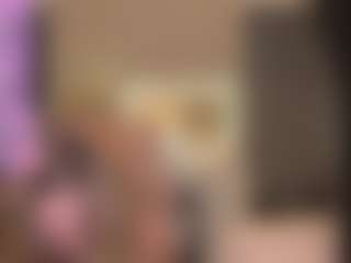 Live cam show with Miss Bailey - Bi on Camsoda