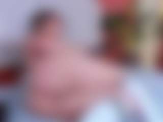 Live cam show with noa-valmont - Curly Hair on Latina Girls