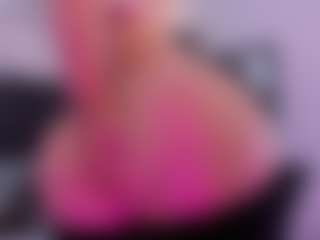 noa-valmont's Live Sex Cam Show
