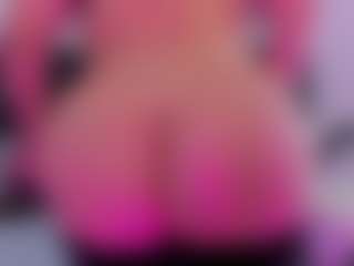 noa-valmont's Live Sex Cam Show