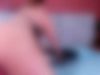 noa-valmont's Live Sex Cam Show