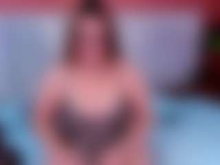 noa-valmont's Live Sex Cam Show