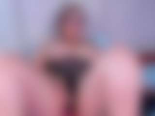 Live cam show with noa-valmont - Camel Toe on WildCum