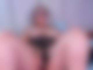 noa-valmont's Live Sex Cam Show