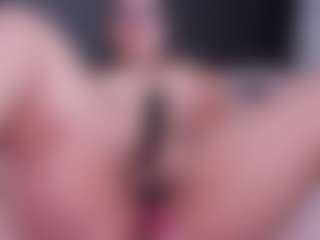 noa-valmont's Live Sex Cam Show