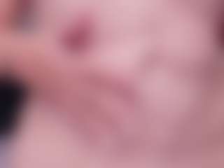 noa-valmont's Live Sex Cam Show