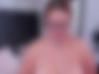 noa-valmont's Live Sex Cam Show
