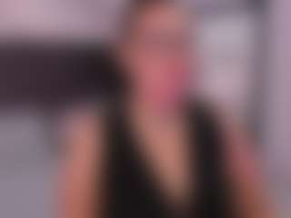noa-valmont's Live Sex Cam Show