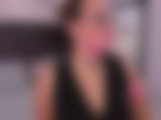 noa-valmont's Live Sex Cam Show